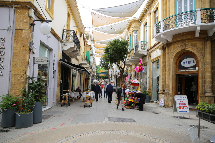 Güney Kıbrıs’ta her 6 kişiden biri yoksul