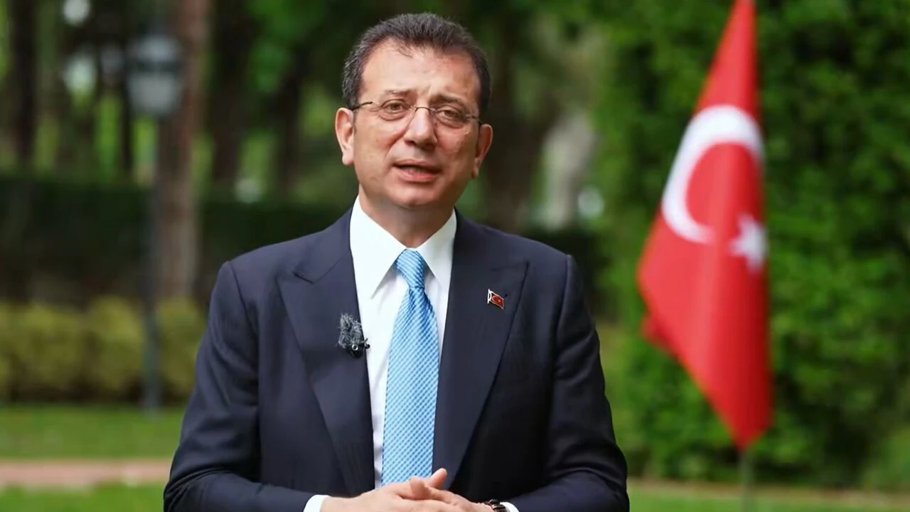 Ekrem İmamoğlu CHP’den istifa etti
