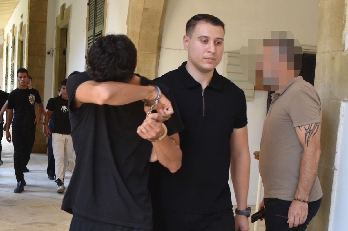 Tecavüzle suçlanan gence 8 gün ek tutukluluk