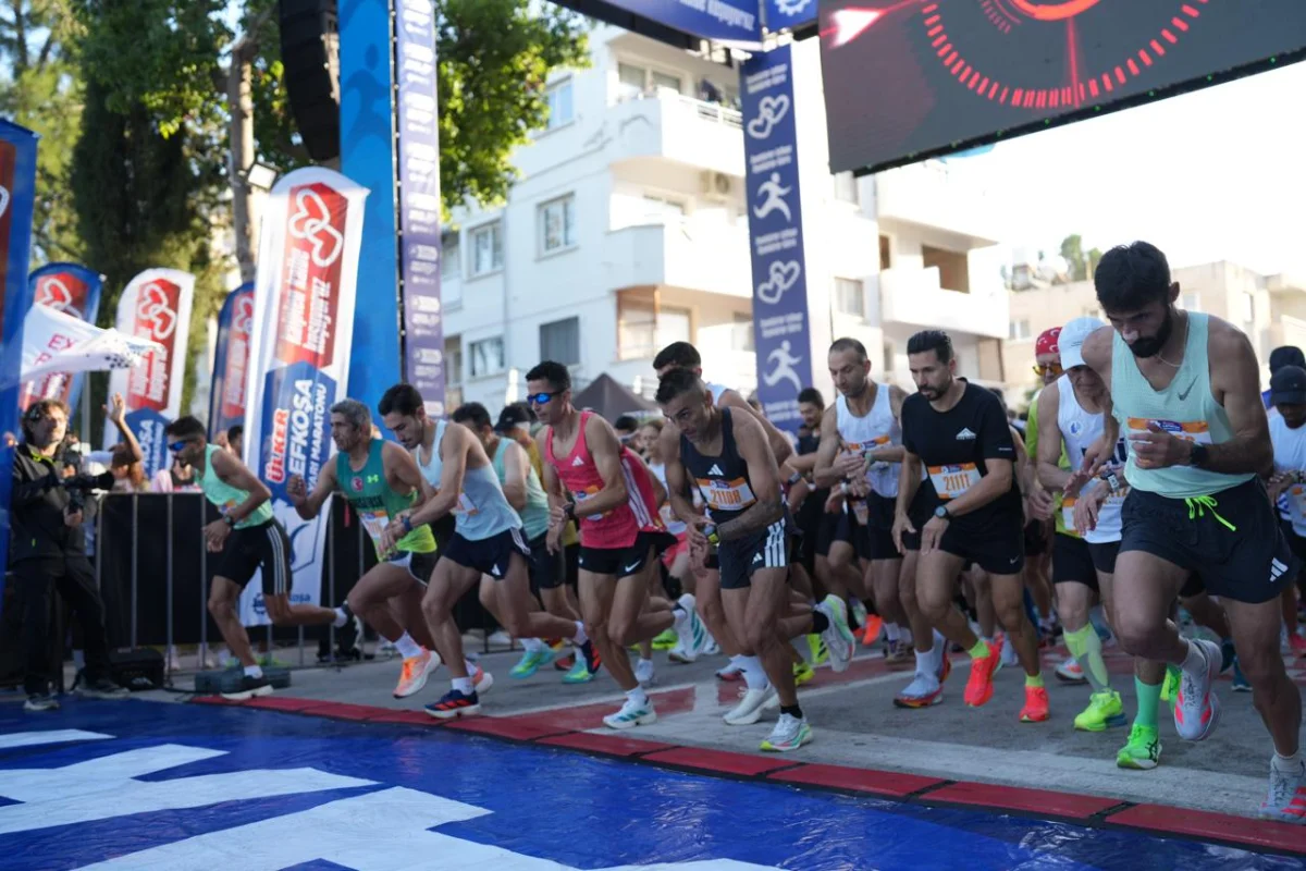 Ülker Lefkoşa Yarı Maratonu’nda heyecan 21 kilometre koşusu ile başladı
