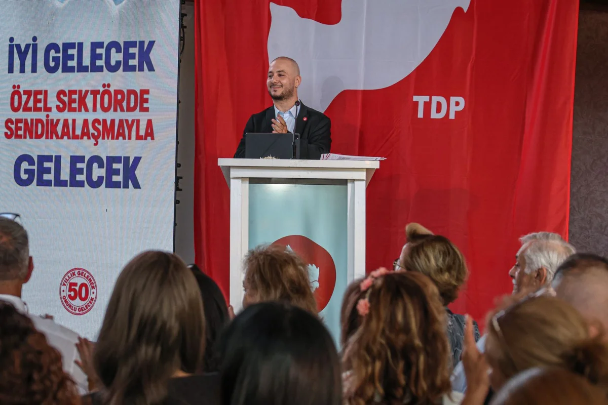 Ekinci: “Onlar koltuk, biz memleket derdindeyiz”