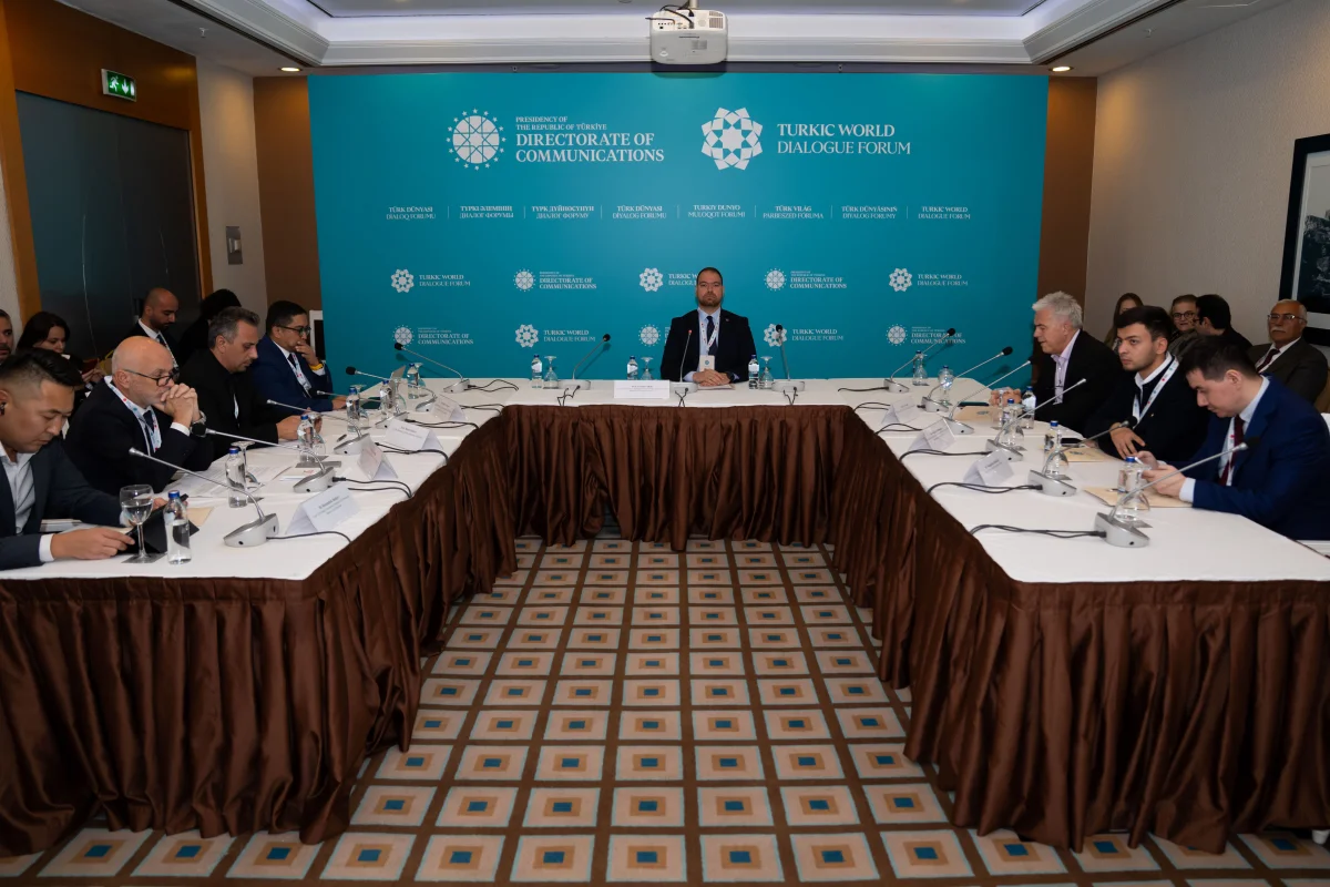 "Türk Dünyası Diyalog Forumu" kapsamında yapay zekânın sınamaları tartışıldı