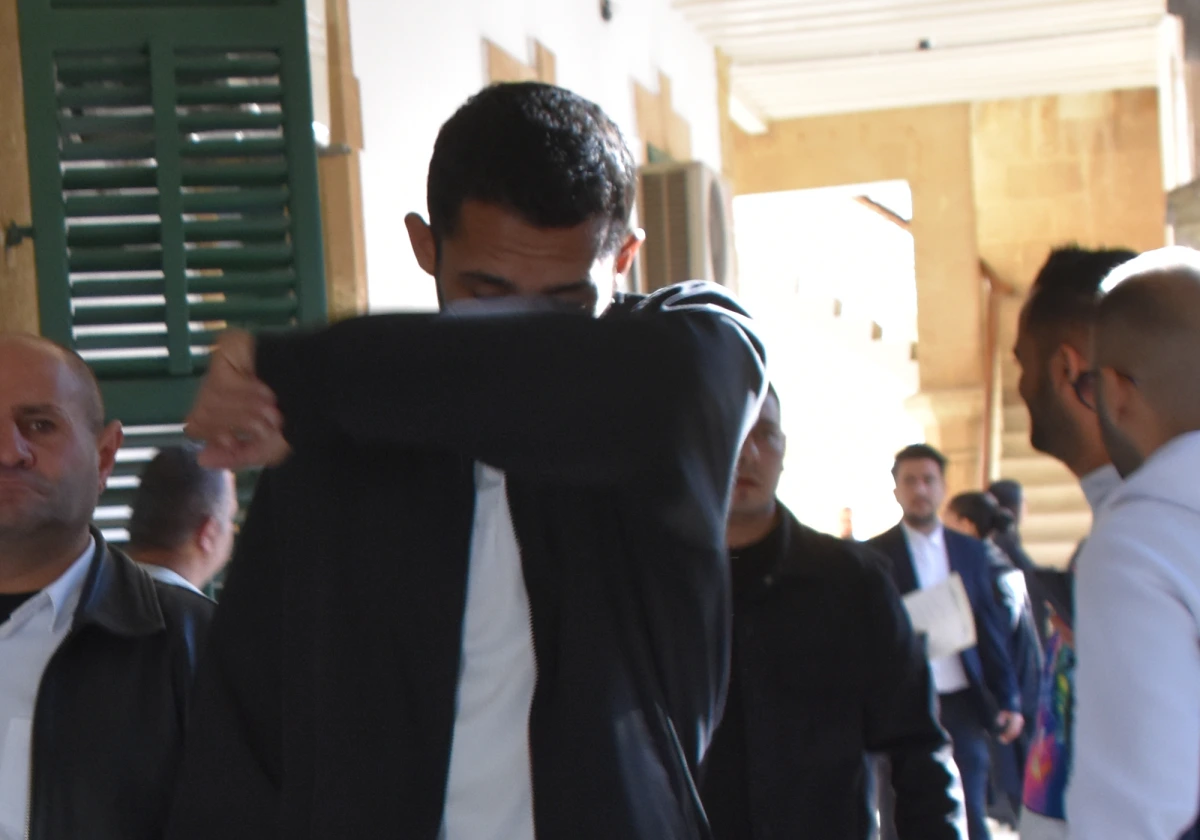 Alacak kavgasında ağır yaralama!